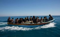 Merkel: van esély a menekültek szolidáris elosztására