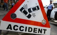 Katonai kisbusz balesetezett Prahova megyében