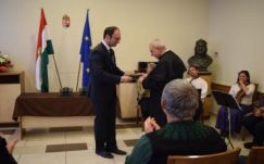 Erdélyi személyiségek részesültek magyar állami kitüntetésben