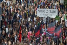 Kustán Magyari Attila: Meghalt a király, éljen a király!