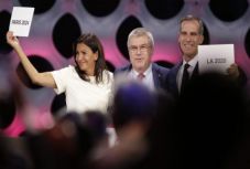 Párizs 2024-ben, Los Angeles 2028-ban rendezhet olimpiát