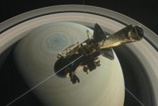 Közel félmillió fotót küldött haza a Cassini űrszonda