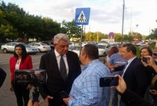 A kormányfő meglátogatta a temesvári kórházban a vasárnapi vihar sérültjeit