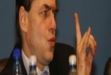 Ambrus Attila: Korai vagy már késő