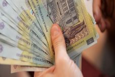 Megszavazták: ekkora lesz a gyermeknevelési támogatás felső határa