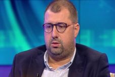 A parlamenti bizottság előtt is „kitálalt” a SRI volt magas rangú tisztje