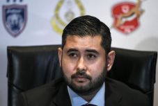 Észak-Korea engedélyezte egy maláj előkelőségnek légtere szabad használatát