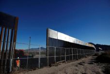 Kalifornia állam beperelte Trumpot a tervezett mexikói határfal miatt