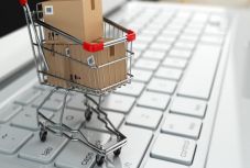 Idén 2,5 milliárd eurót költött interneten Románia lakossága 