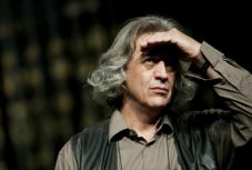 Mrożek-drámát mutat be a nagyváradi Szigligeti Társulat