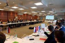 Ukrán oktatási törvény: a magyar és román kisebbségekért áll ki a MIÉRT