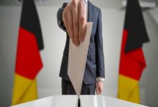 Németország: megkezdődtek a parlamenti választások