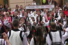 Román parlamenti küldöttség látogat Ukrajnába az oktatási törvény miatt