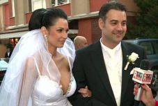 Bulvársajtó: megkopott a fénye a Csíkszeredában „rekedt” egykori román szépségkirálynőnek