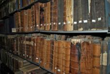 Beomlott a kolozsvári levéltár mennyezete – állítólag iratokban nem esett kár