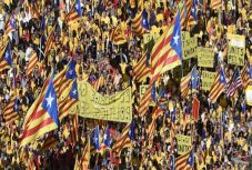 Szőcs Levente: Függetlenedési stratégiák