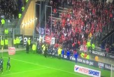 Riasztó jelenetek: leszakadt meccs közben a nézőtér Franciaországban