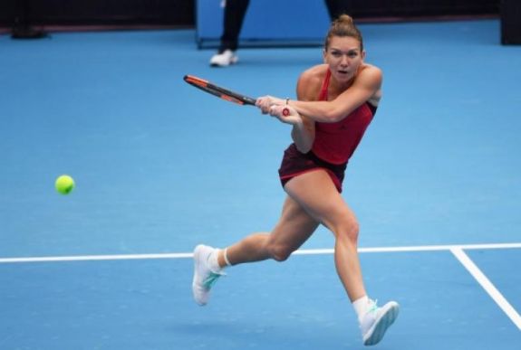 Megtört az átok: Halep leteniszezte a pályáról Sarapovát