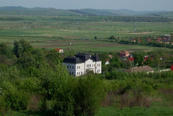 Vélhetőleg tavasszal elkezdik a válaszúti Bánffy-kastély felújítását
