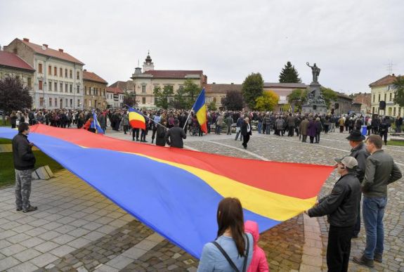Az Új Jobboldal csendesen asszisztált az aradi megemlékezésekhez
