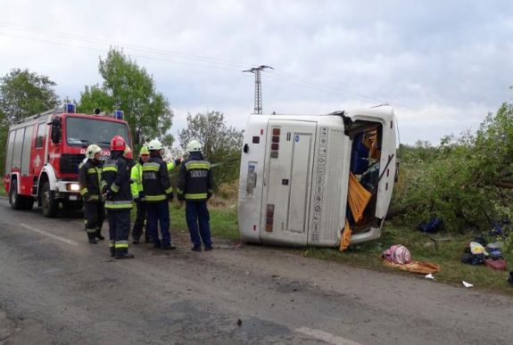 Súlyos buszbaleset történt Magyarországon