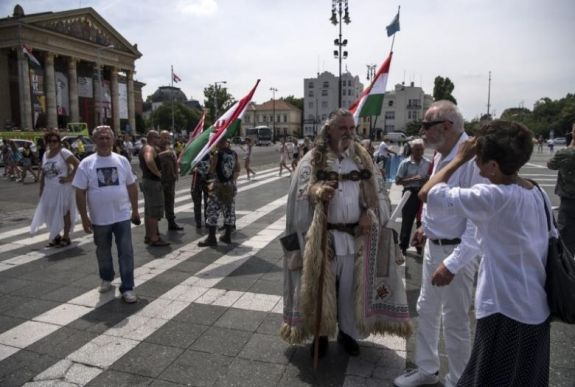 Egy hét magyarságpolitikai írásaiból (október 3-10.)