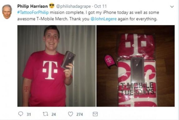 Céglogót tetováltatott magára, hogy ingyen iPhone-t kapjon