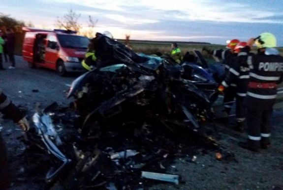 FRISSÍTVE - Öten meghaltak a horrorbalesetben, egy gyermek is életét vesztette