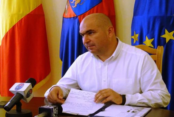 Elbocsátásokkal oldaná meg a sztrájkot a váradi polgármester