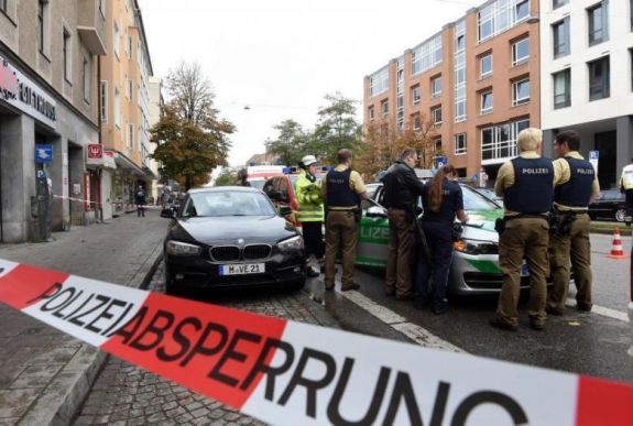 FRISSÍTVE - Romániai áldozata is van a müncheni késelésnek
