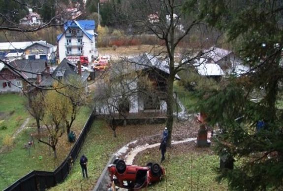 Huszonöt métert bucskázott a mélybe a Prahova völgyében