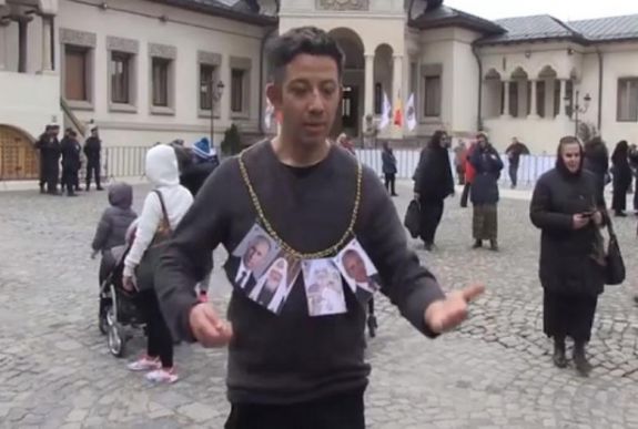 Így tiltakozott a neves rendező az orosz pátriárka romániai látogatása miatt