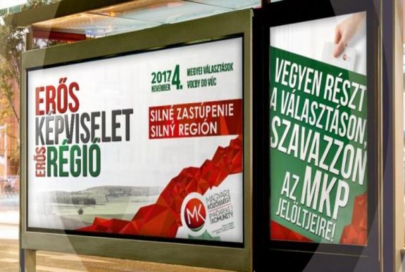 Leragasztatta a szlovák kulturális minisztérium az MKP több választási óriásplakátját