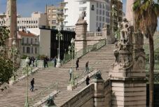 Lelőttek egy késelőt a marseille-i pályaudvaron, halottak