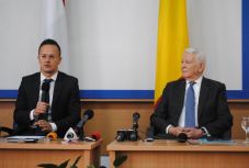Szijjártó-Meleșcanu találkozó Kolozsváron: több szálon kell összekötni a két országot