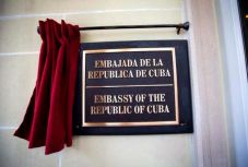Washington a kubai nagykövetség munkatársai több mint felének kiutasítására készül