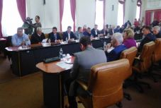 Újabb rendkívüli ülésre hívták össze a Bihar megyei tanácsot szerdára