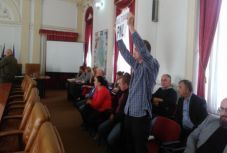 Bihar megye: fizetés nélkül hagyták az önkormányzati alkalmazottakat a PNL-sek