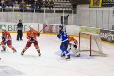 Jégkorong: 7 nap alatt hatszor futnak ki a jégre a csíki fiúk