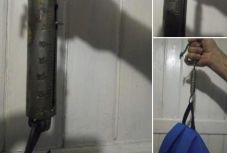 Testsúlyának egynegyedét cipeli a kisfiú az iskolába – tiltakozik a bukaresti anyuka