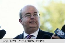 Szabad ég alatt éjszakázik a fővárosban Nagy-Britannia bukaresti nagykövete 