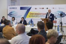 Menyhárt: a szlovákiai megyei választáson minél több magyarnak kell szavaznia 