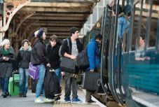 Akkor jár vagy sem ingyenes vasúti szállítás a 26 évnél idősebb hallgatóknak?