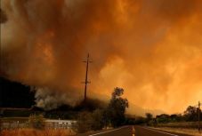 Hatalmas tűzvész Kaliforniában: egyre nő a halálos áldozatok és az eltűntek száma