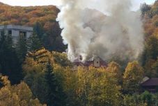 Kigyulladt egy szálloda egy népszerű hazai üdülőhelyen