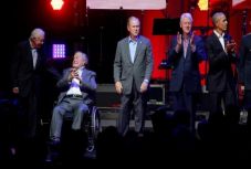 Öt volt amerikai elnök találkozott egy jó cél érdekében