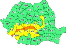 Durvul az időjárás: narancs jelzésű riadó öt megyében