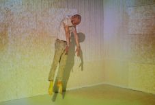 Bukaresti kortárs táncelőadás vendégszerepel a kolozsvári színházban