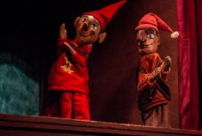 Viselkedésproblémák, mozgás-, és értelmi fejlődés – felnőtteknek szóló sorozatot indít a Puck Bábszínház