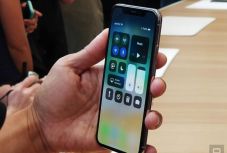 Bejelentették, hogy mikortól vásárolható az iPhone X